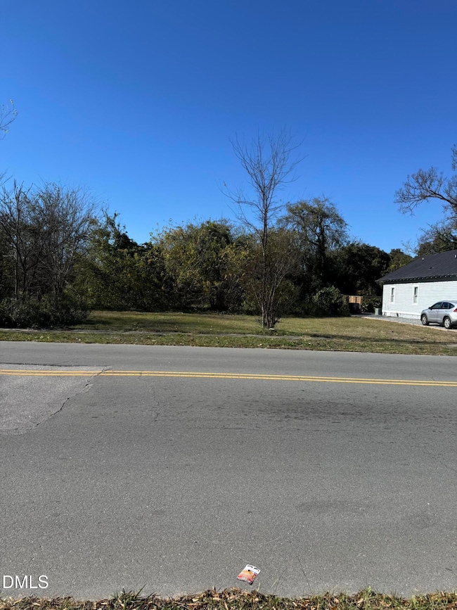 311 S John St, Goldsboro, NC 27530 - photo 2