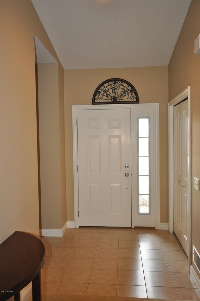 3 Foyer