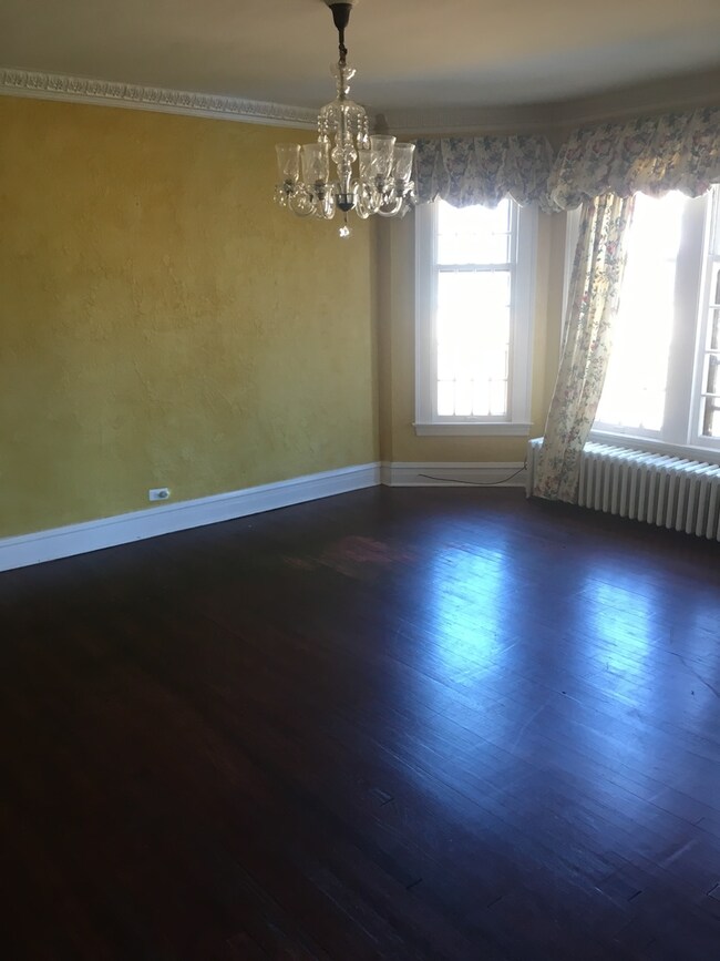 1130 Palmer Place unit 2, Waukegan, IL 60085 - photo 3