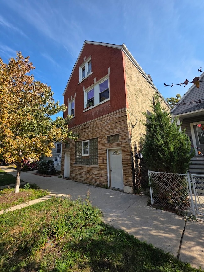 1515 S 49th Ave, Cicero, IL 60804 - photo 2