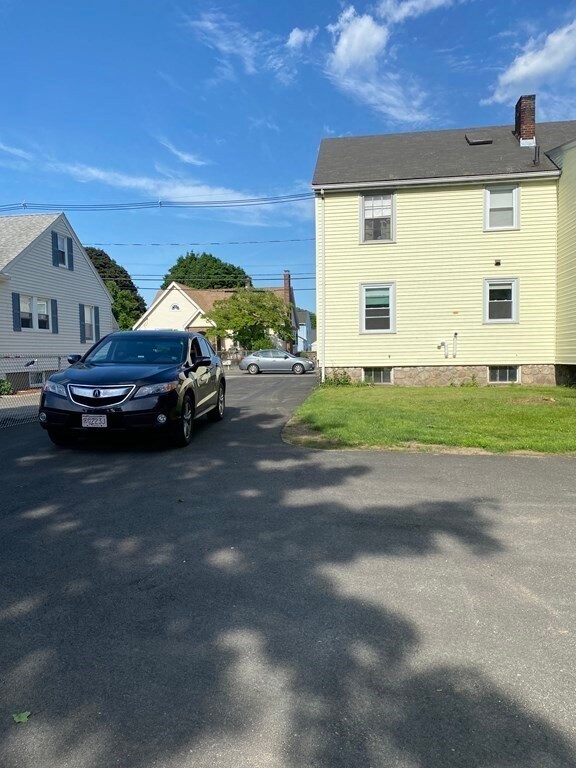 62 County St unit 1, Peabody, MA 01960 - photo 3