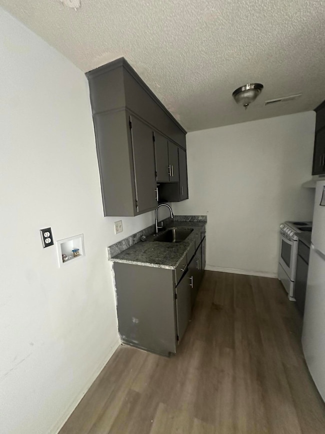 5632 Dobson St unit B5, North Charleston, SC 29406 - photo 3