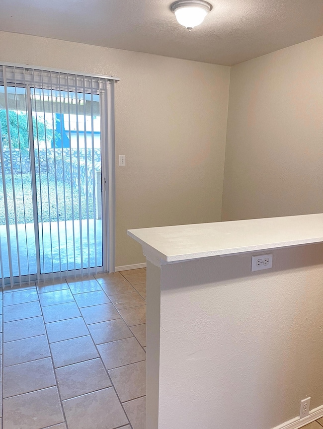 4016 Moonlight Ave unit B, El Paso, TX 79904 - photo 5