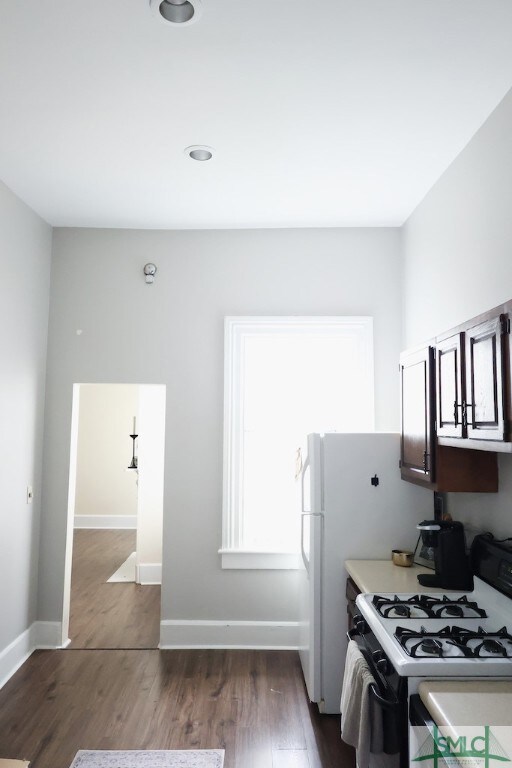 224 E Gwinnett St unit Upper, Savannah, GA 31401 - photo 5