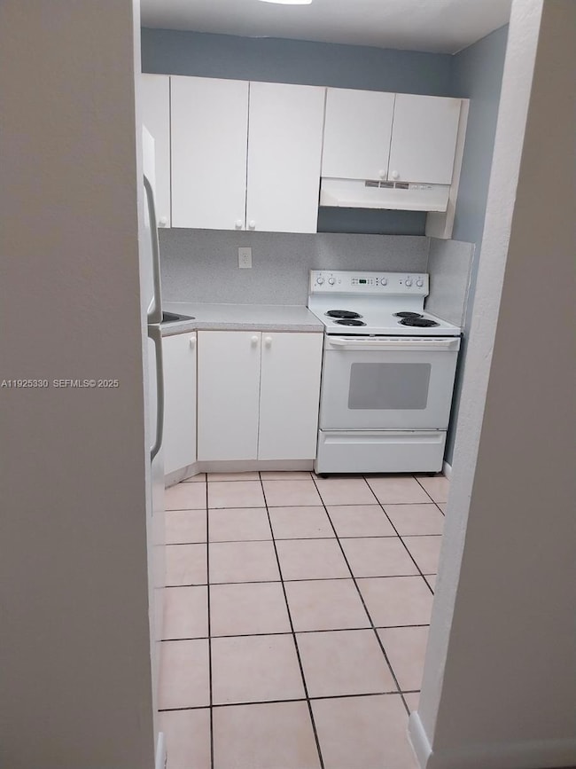 Village Homes and Condos unit 350, Palmetto Bay, FL 33157 - photo 3