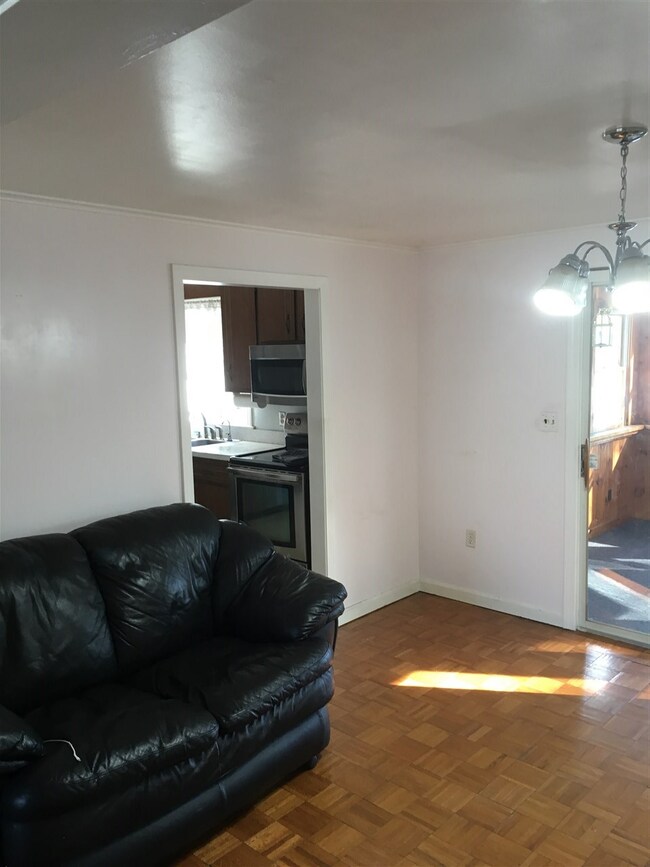 185 Lund Rd, Nashua, NH 03060 - photo 5