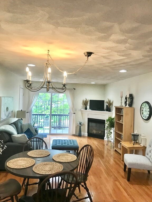 10 Cunningham Ln unit 104, Billerica, MA 01821 - photo 5