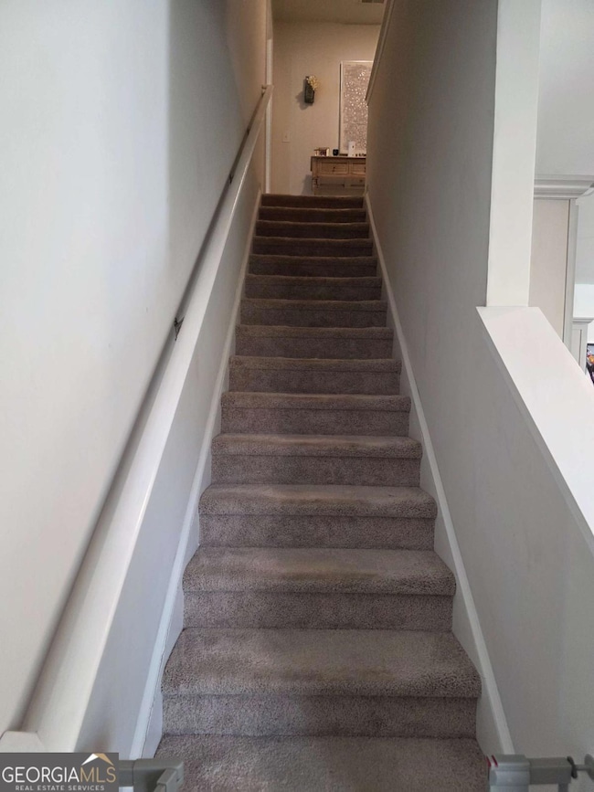 7539 Knoll Hollow Rd, Lithonia, GA 30058 - photo 7