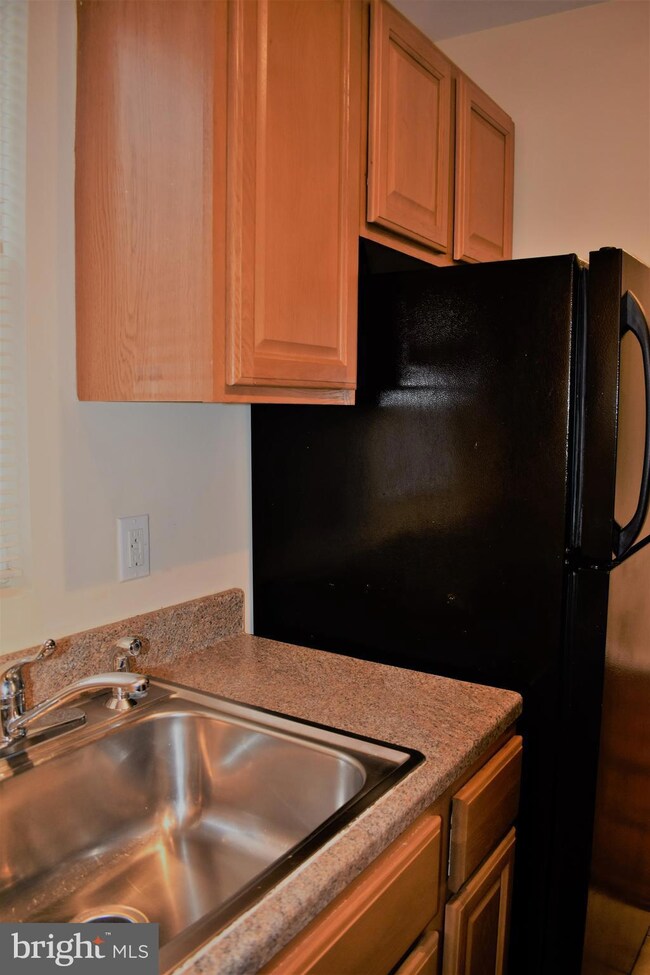 6972 Hawthorne St, Hyattsville, MD 20785 - photo 4