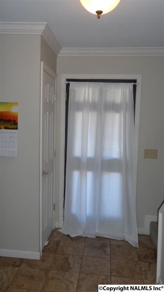 407 Lakepoint Dr, Gadsden, AL 35901 - photo 2