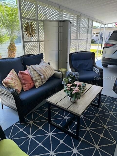 Vinyl enclosed lanai