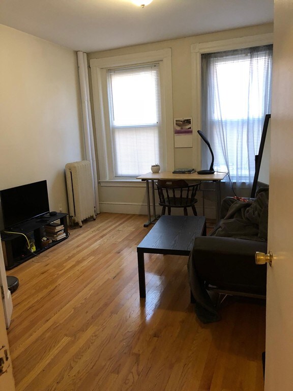 891 Massachusetts Ave unit 3, Cambridge, MA 02139 - photo 4