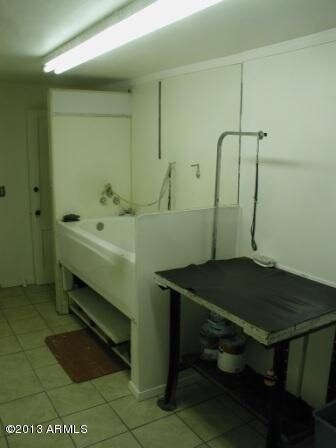 Grooming Area