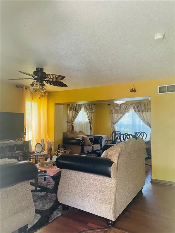 1162 22nd St, Des Moines, IA 50311 - photo 5