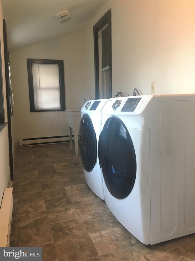 23 Prospect Ave unit 1, Bryn Mawr, PA 19010 - photo 3