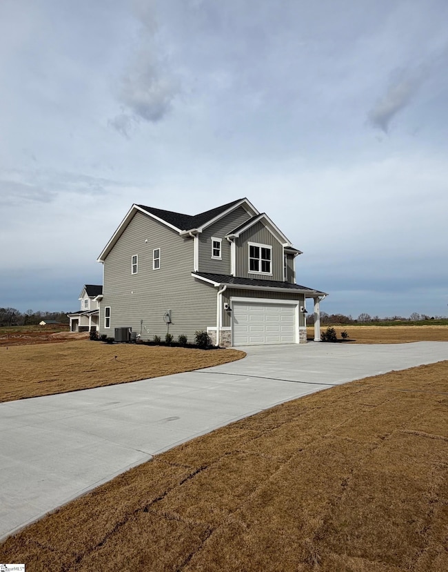 61 Henderson Rd, Gray Court, SC 29645 - photo 2