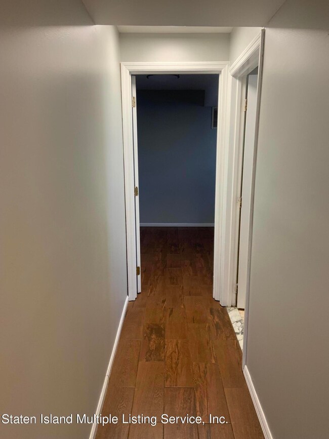 125 Hurlbert St unit 2, Staten Island, NY 10305 - photo 6