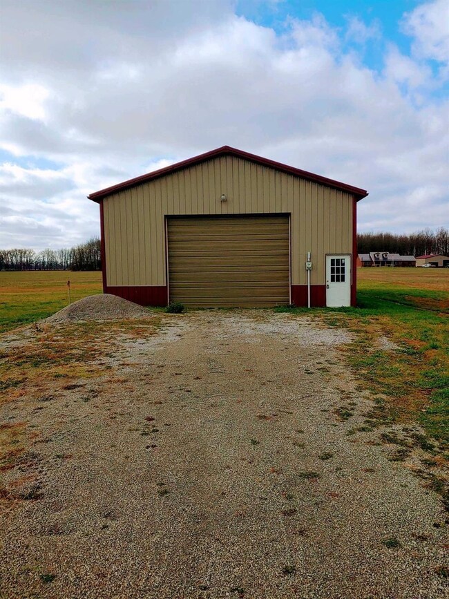 10337 Morrow Woodville Rd, Blanchester, OH 45107 - photo 2