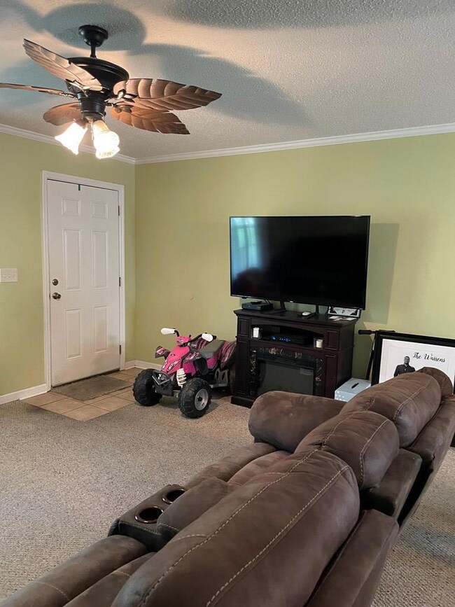 415 Perry St, Bainbridge, GA 39819 - photo 3