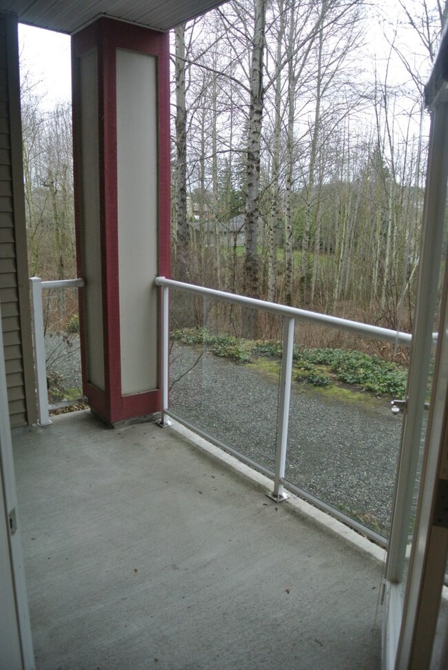 255 W Bakerview Rd unit B105, Bellingham, WA 98226 - photo 2