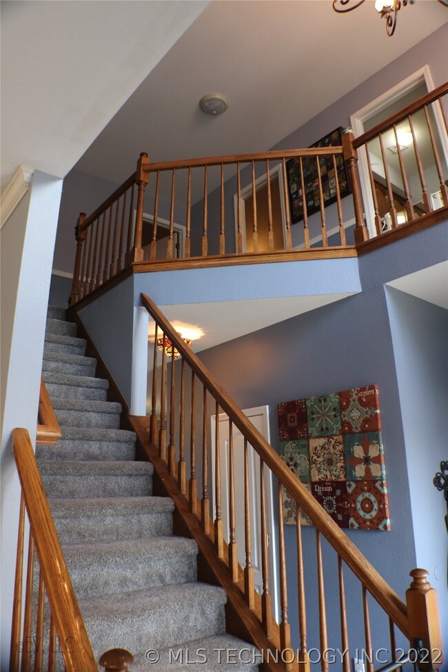 Entry/Stairs