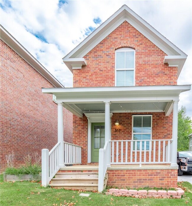 302 S College Ave, Fayetteville, AR 72701 - photo 2