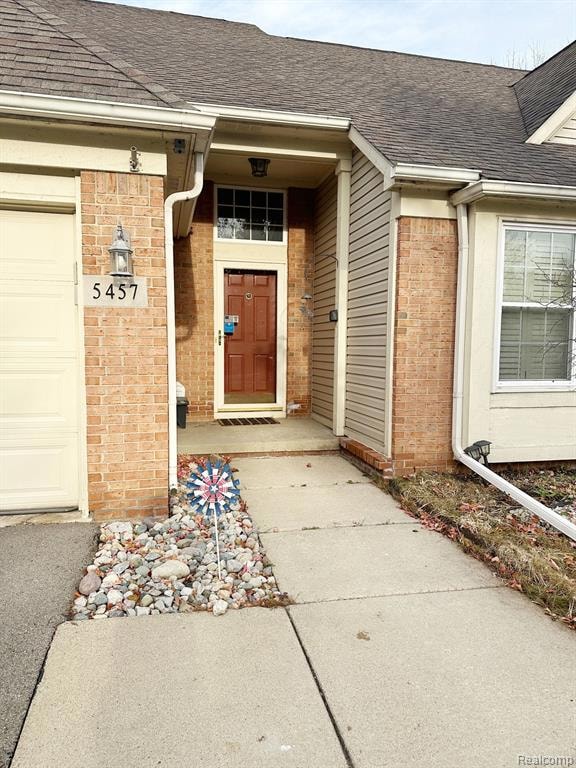 5457 Greenway Dr unit 71, Trenton, MI 48183 - photo 2