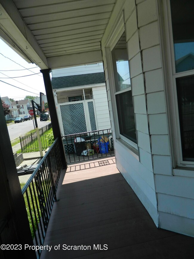 1509 Price 1st Floor St, Scranton, PA 18504 - photo 2