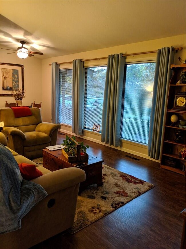 12 Grisham Cir, Bella Vista, AR 72715 - photo 3