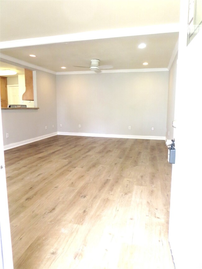 3527 Ozark St, Houston, TX 77021 - photo 6