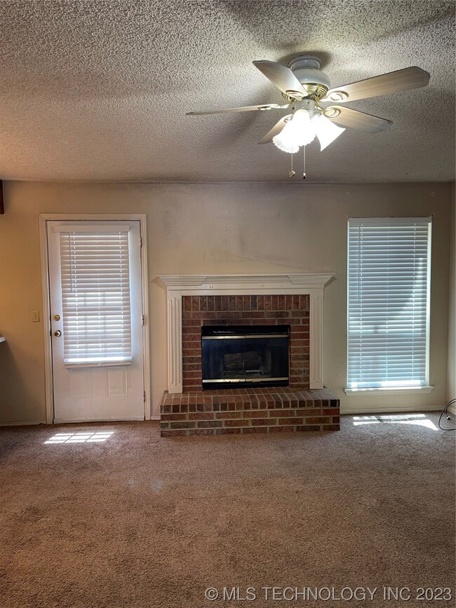 1513 W Montgomery St, Broken Arrow, OK 74012 - photo 4