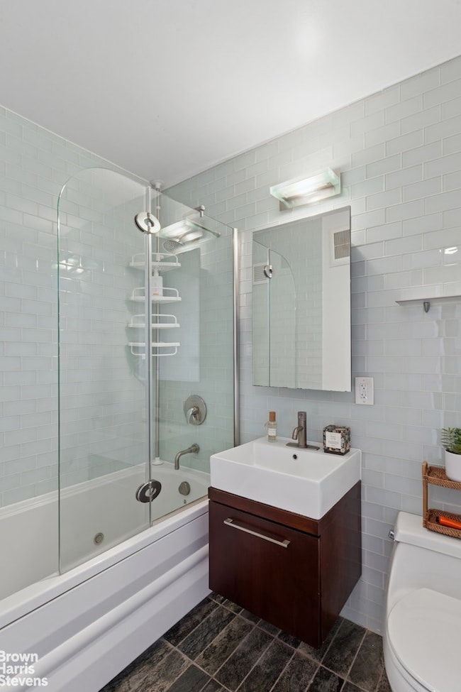 206 E 95th St unit 12B, New York, NY 10128 - photo 7