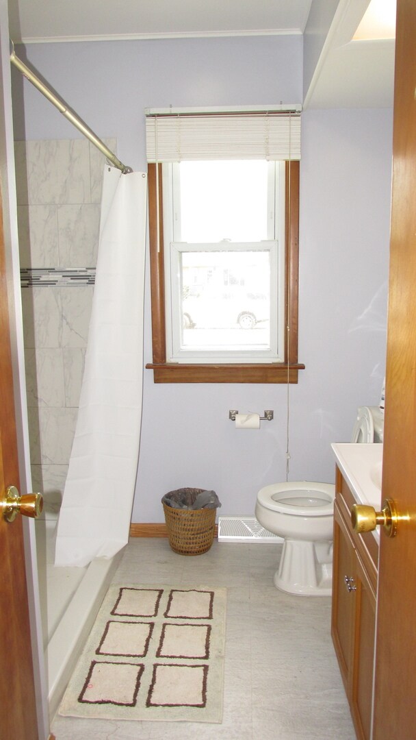 542 W Pleasure Ct, Aurora, IL 60506 - photo 5