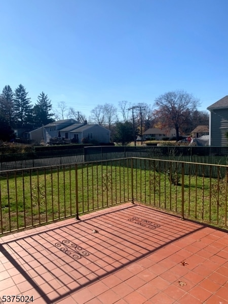 24 Hill Ct, Pompton Lakes, NJ 07442 - photo 2