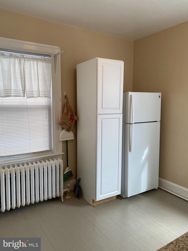 3 Saint Timothys Ln, Catonsville, MD 21228 - photo 3