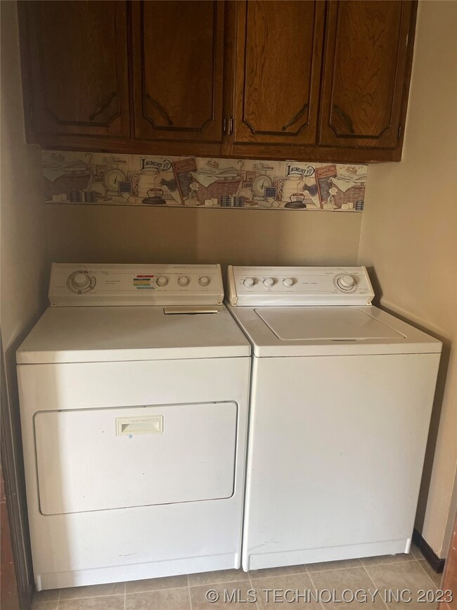 628 S Stockton St, Ada, OK 74820 - photo 2