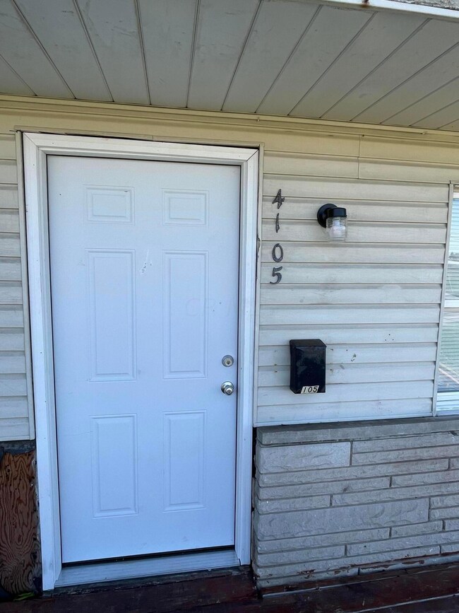 4105 Sullivant Ave, Columbus, OH 43228 - photo 5