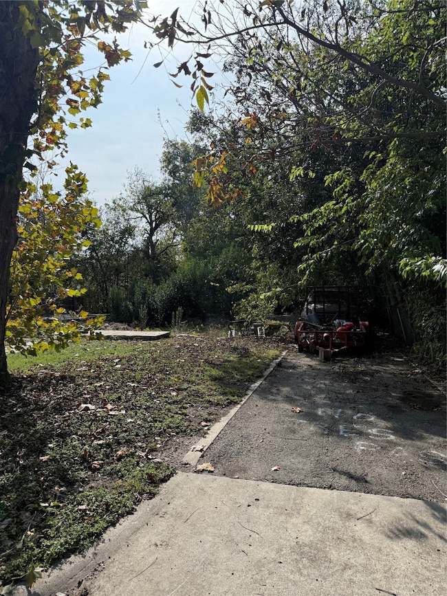 407 E Lamar Ave, Temple, TX 76501 - photo 2