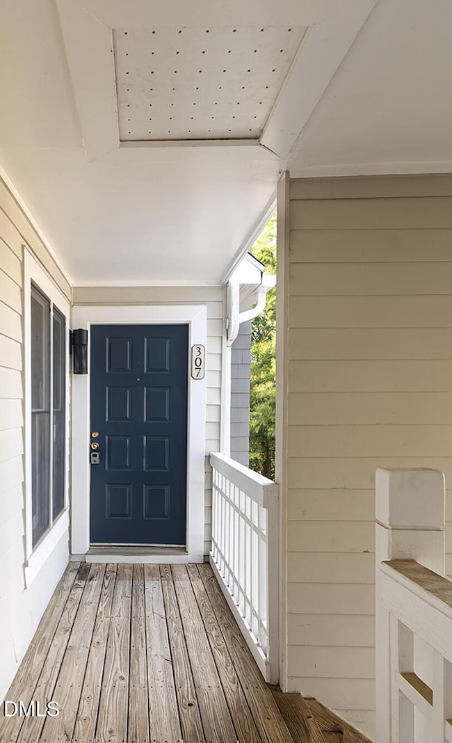 1021 Brighthurst Dr unit 307, Raleigh, NC 27605 - photo 4