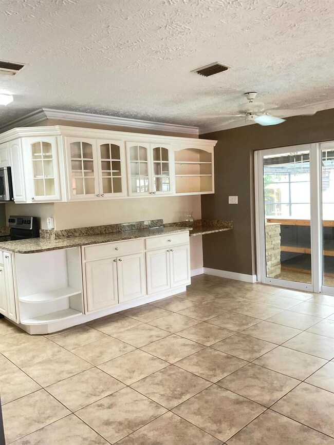 452 SW Curry St, Port Saint Lucie, FL 34983 - photo 7