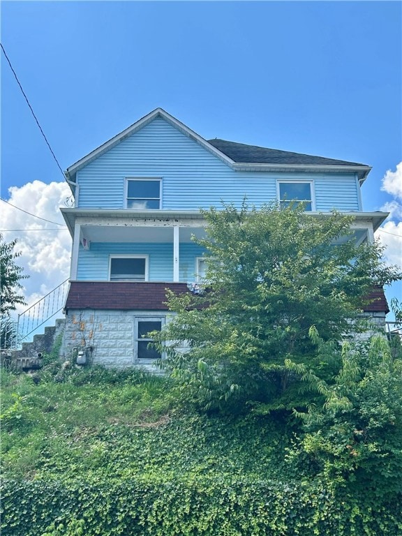 403 Lowell St, Vandergrift, PA 15690 - photo 2