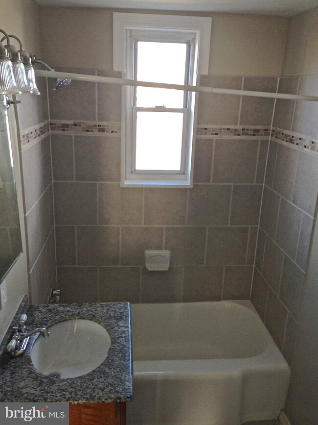 3228 Brendan Ave, Baltimore, MD 21213 - photo 7