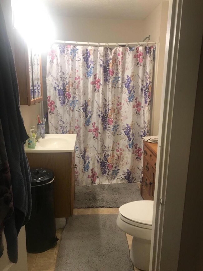 410 S Sutphin St, Middletown, OH 45044 - photo 7