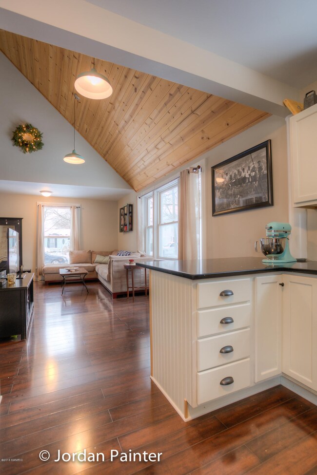 723 Lincoln Lake, Lowell, MI 49331 - photo 4