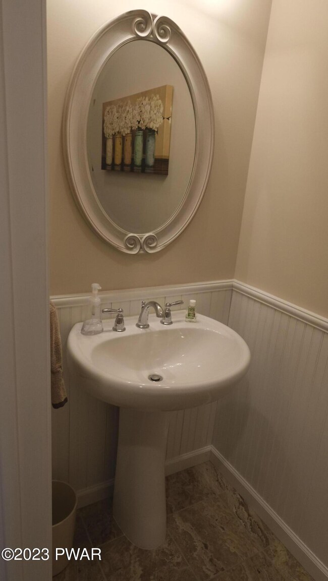 1006 Macintosh Way, Matamoras, PA 18336 - photo 7