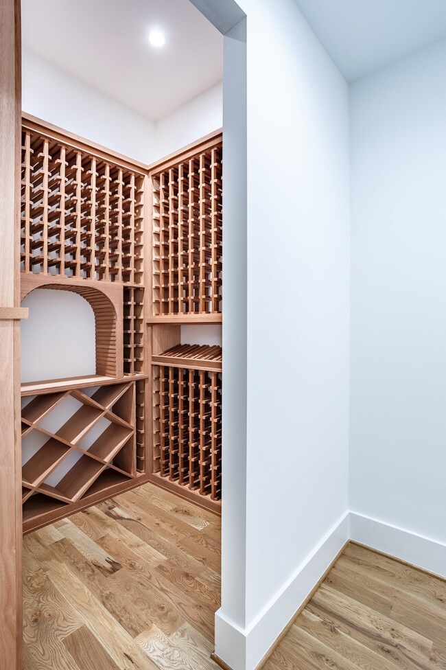 2203 Woodhead St, Houston, TX 77019 - photo 6