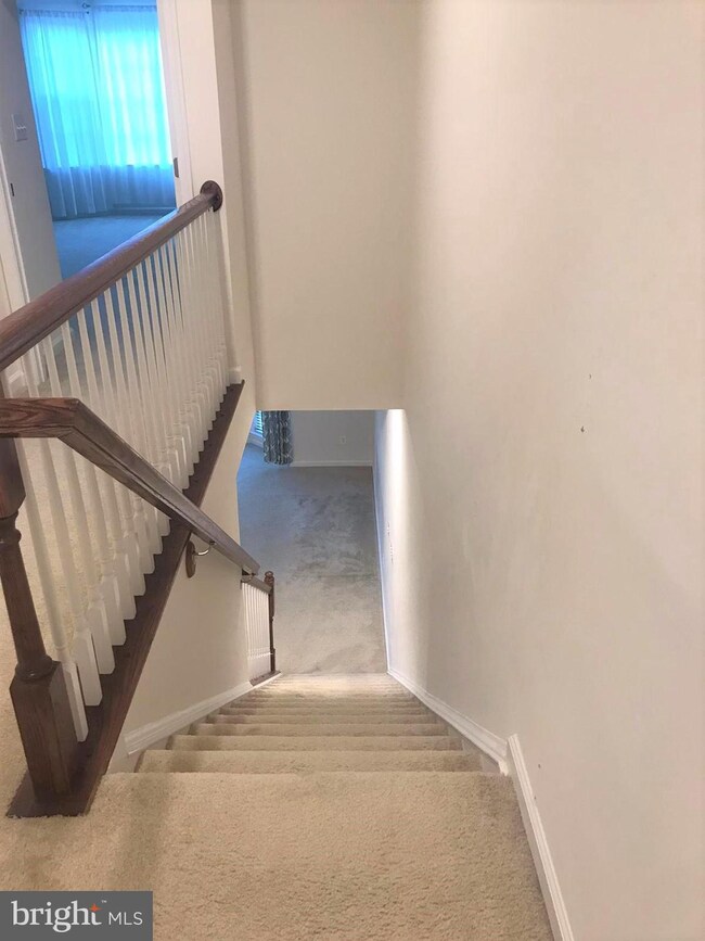 42231 Piebald Square, Aldie, VA 20105 - photo 7