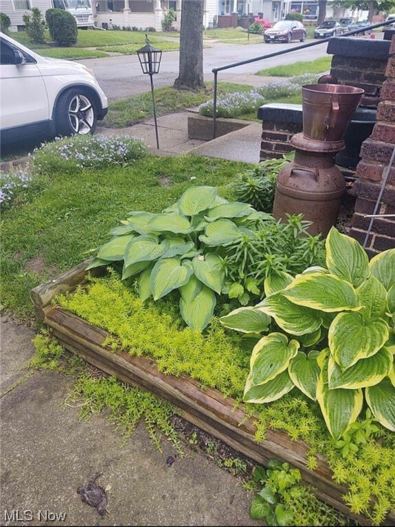 323 S 9th St, Coshocton, OH 43812 - photo 2