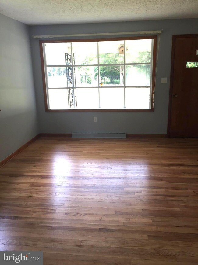 4434 Scrabble Rd, Shepherdstown, WV 25443 - photo 4