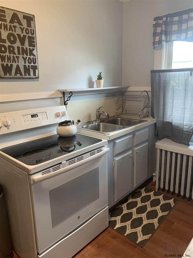 2130 Robinwood Ave, Schenectady, NY 12306 - photo 6